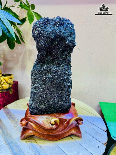 Nham Thạch Tự Nhiên Cao 34 Ngang 13 (cm) 4,5kg Cả Đế