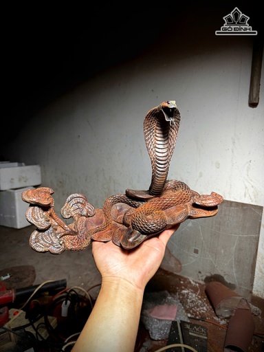 Tượng Rắn Phong Thủy Gỗ Trắc Cao 24 Ngang 34 Sâu 20 (cm)