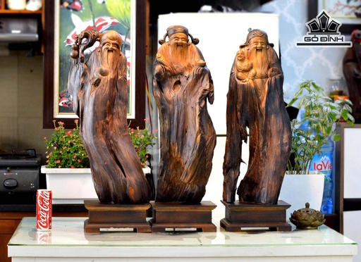 Tượng Phúc Lộc Thọ (Tam Đa) Gỗ Lũa Bách Xanh Cao 75 Ngang 25 Sâu 15 (cm) - Kỷ Cao 10 (cm)