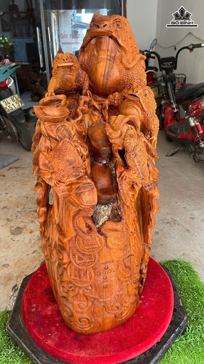 Tượng Ngũ Cóc Ngậm Tiền Gỗ Ngọc Am Cao 80 Ngang 38 Sâu 40 (cm)