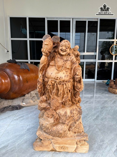 Tượng Di Lặc Tụ Phúc Sinh Tài Gỗ Nu  Ngọc Am Cao 113 Ngang 50 Sâu 26 (cm)