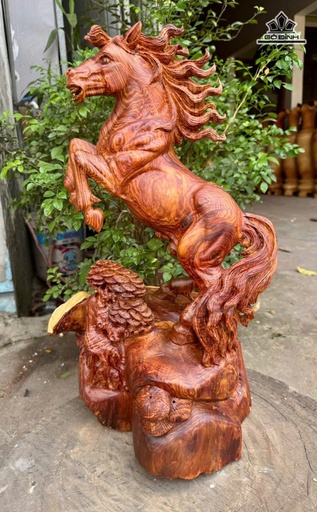 Tượng Ngựa Phong Thủy (Nhất Mã Phi Thiên) Gỗ Cẩm Cao 57 Ngang 32 Sâu 27 (cm)