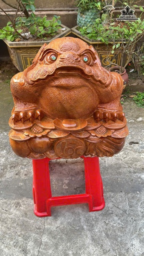 Tượng Cóc Ngậm Tiền Gỗ Ngọc Am Cao 38 Ngang 43 Sâu 40 (cm)