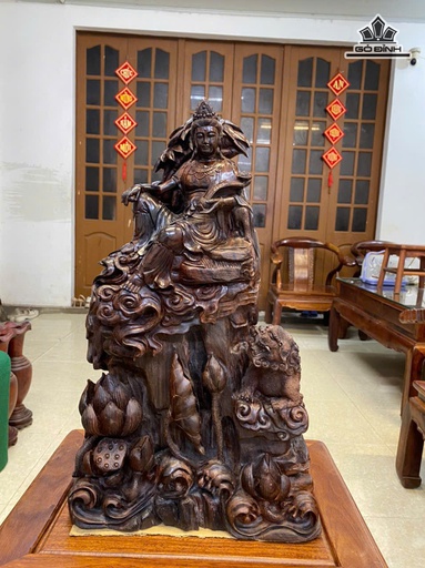 Tượng Phật Bà Quan Âm Gỗ Trắc Cao 57 Ngang 30 Sâu 17 (cm)