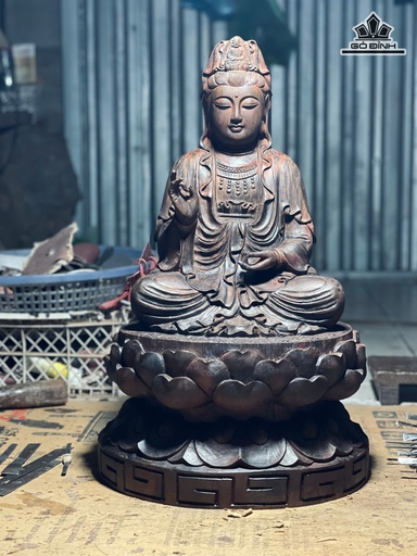 Tượng Mẹ Quan Âm Gỗ Trắc Cao 54 Ngang 32 Sâu 31 (cm)