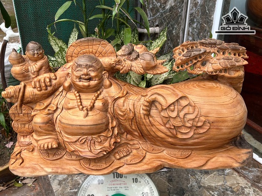 Tượng Phật Di Lặc Nhất Phúc Kéo Bao Gỗ Ngọc Am Cao 35 Ngang 76 Sâu 30 (cm)