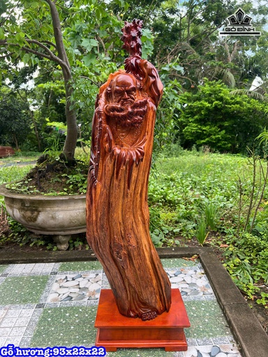 Tượng Đạt Ma Sư Tổ Gỗ Hương Cao 93 Ngang 22 Sâu 22 (cm)