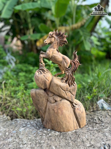 Tượng Ngựa Phong Thủy (Nhất Mã Phi Thiên) Gỗ Bách Xanh Cao 50 Ngang 28 Sâu 12 (cm)