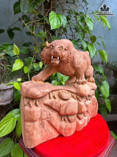Tượng Hổ Phong Thủy Gỗ Ngọc Am Cao 38 Ngang 46 Sâu 13 (cm)