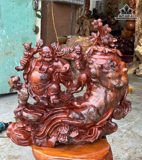 Tượng Phật Di Lặc Trường Sinh Gỗ Nu Sụn Huyết Long Cao 66 Ngang 68 Sâu 30 (cm)