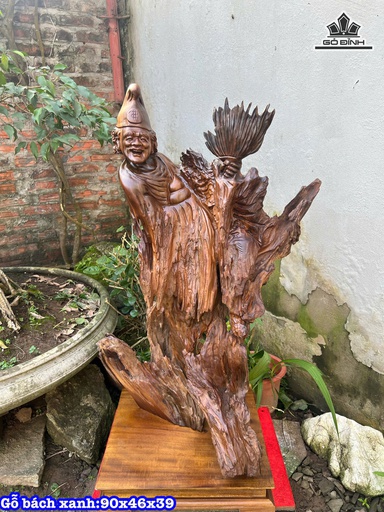 Tượng Tế Công Gỗ Bách Xanh Cao 90 Ngang 46 Sâu 39 (cm)